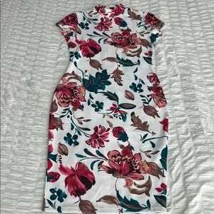 NWOT: SHEIN Floral Dress - XS/2